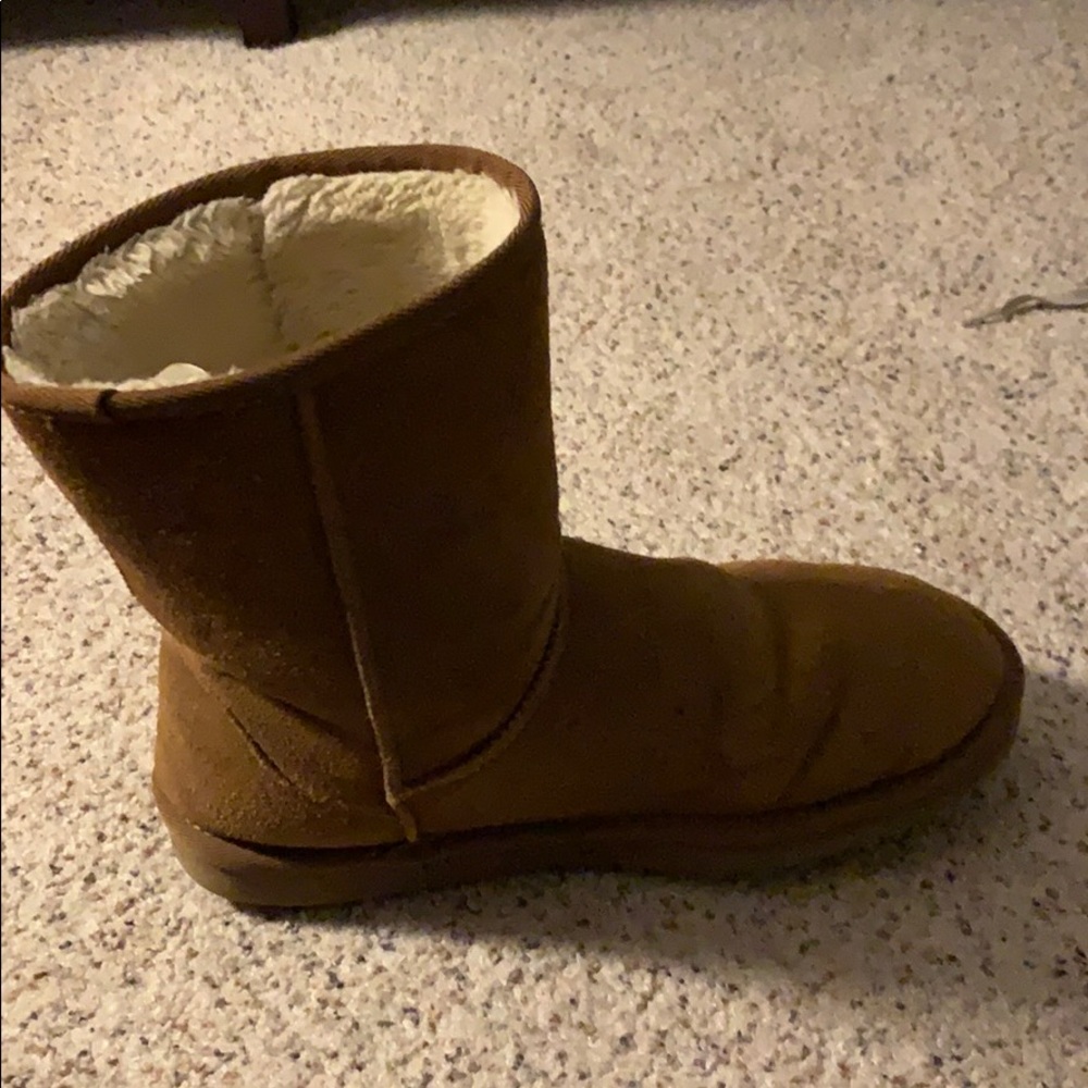 Bearpaw Women's Emma Short Wide Calf Boot